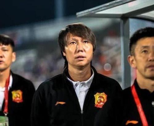 李铁最新爆料搜索,足球圈内幕大曝光，独家爆料震惊业界